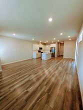 7823 SE Kinnaman St in Hillsboro, OR - Building Photo - Building Photo
