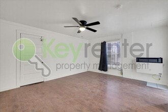 1827 T St in Sacramento, CA - Building Photo - Building Photo