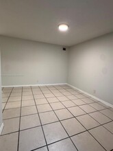 2331 Adams St in Hollywood, FL - Building Photo - Building Photo