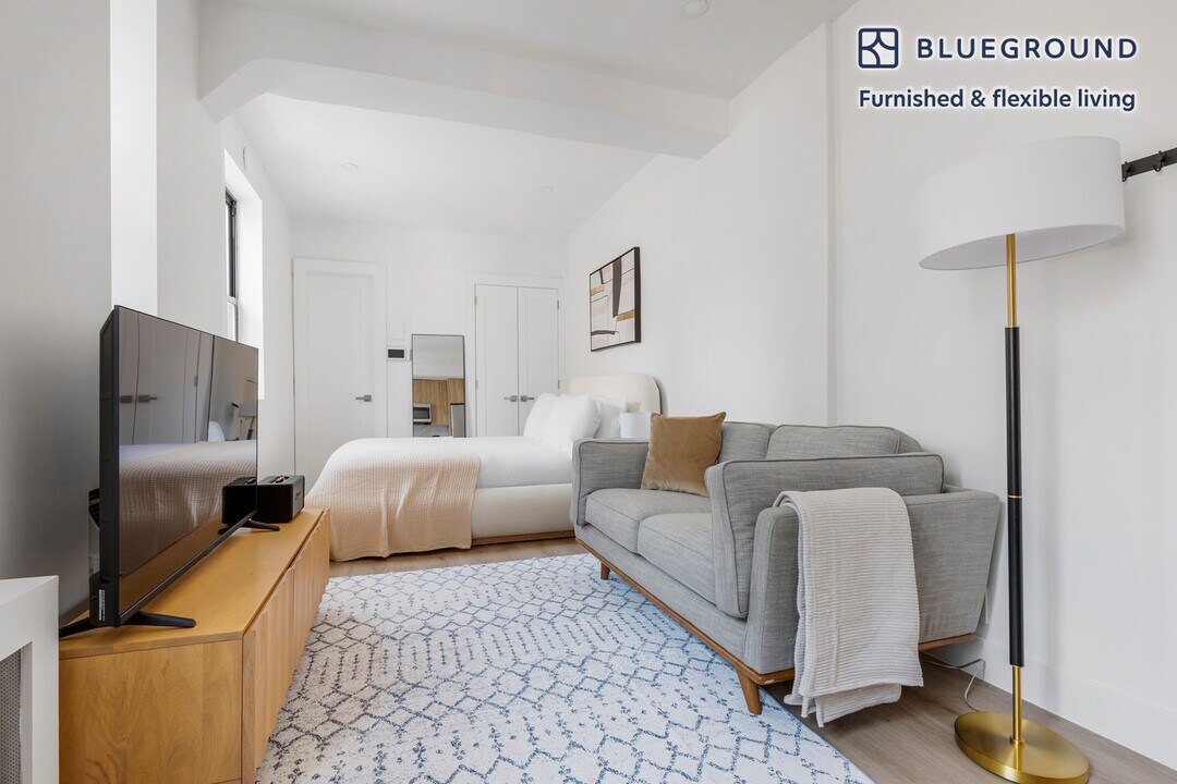 138 E 38th St in New York, NY - Foto de edificio