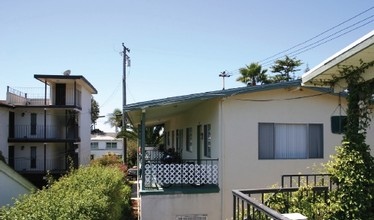 208 Oceano Ave in Santa Barbara, CA - Building Photo - Building Photo