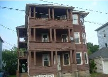 651 Front St in Woonsocket, RI - Building Photo