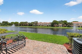 7409 Sarentino Ln in Boynton Beach, FL - Building Photo - Building Photo
