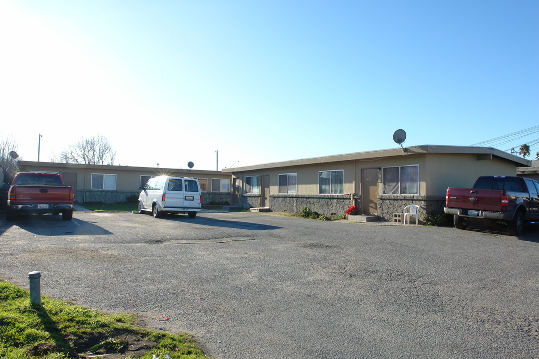 756 Kilbreth Ave in Salinas, CA - Building Photo