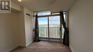 10-2510 Northtown Way in Toronto, ON - Building Photo - Building Photo