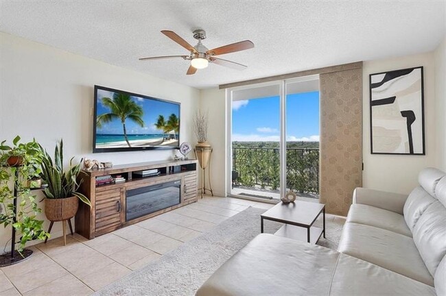 property at 1800 N Andrews Ave