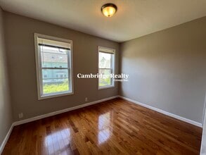 11 Hudson St, Unit 2A in Somerville, MA - Building Photo - Building Photo