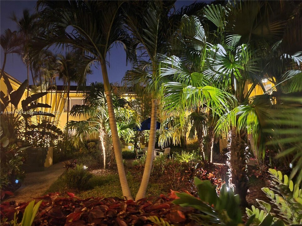 717 NE 16th Ave in Fort Lauderdale, FL - Building Photo