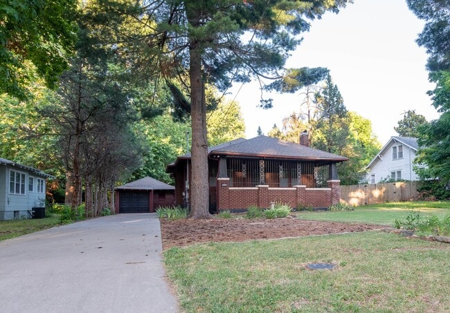 property at 1554 S Campbell Ave