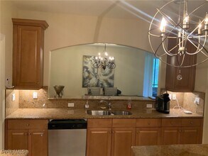 2817 Tiburon Blvd E in Naples, FL - Building Photo - Building Photo