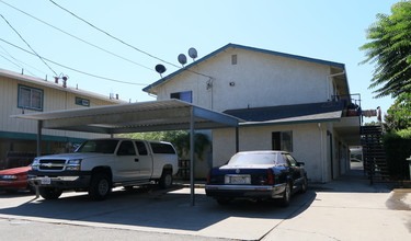 507 E Elm St in Lodi, CA - Building Photo - Building Photo