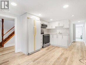 213 Blackthorn Ave in Toronto, ON - Building Photo - Building Photo