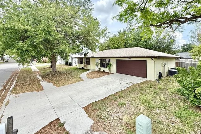 property at 2445 E Burr Oak Ct