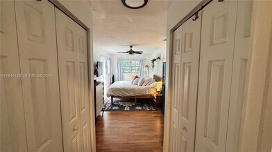 6238 Hayes St in Hollywood, FL - Building Photo - Building Photo