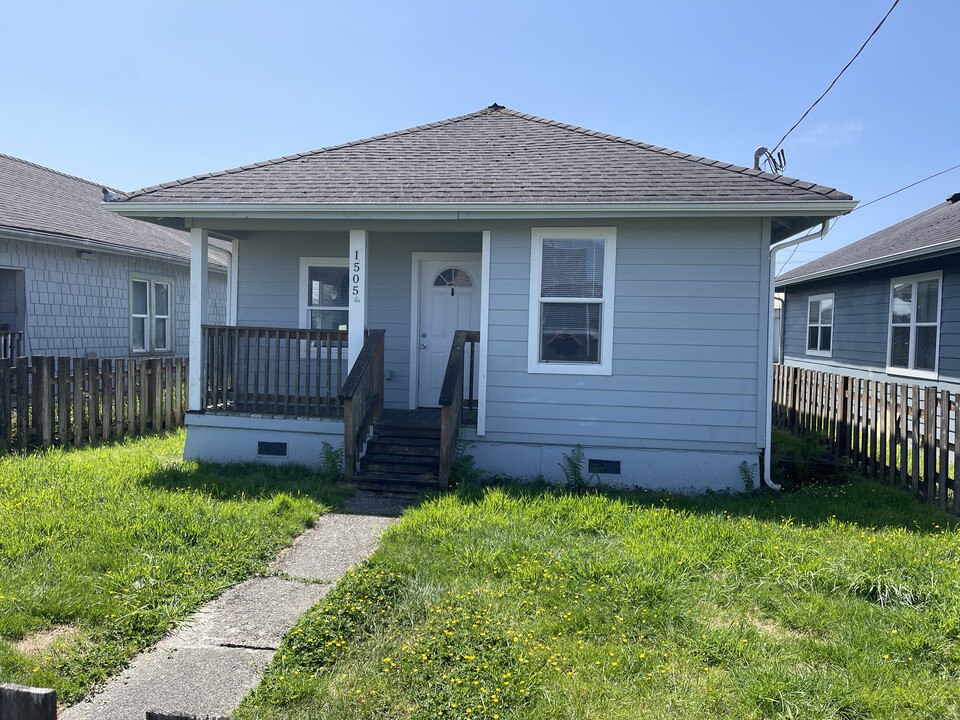 1505 Bay Ave in Aberdeen, WA - Building Photo