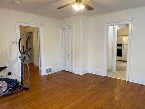 59 Cliff St, Unit 1 in Shelton, CT - Building Photo - Building Photo