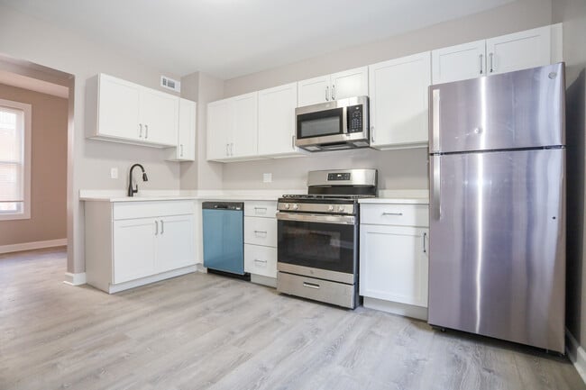 1925 W Warner Ave in Chicago, IL - Building Photo - Building Photo