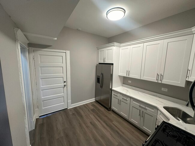 property at 6426 S Ingleside Ave
