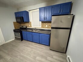 101 Whitehall St, Unit 1 First Floor in Providence, RI - Building Photo