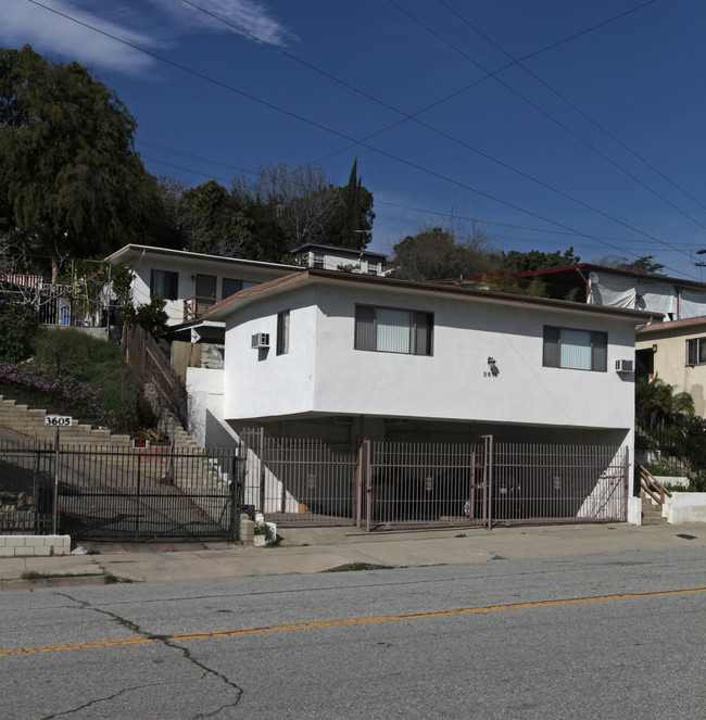 3619 Fletcher Dr in Los Angeles, CA - Building Photo - Building Photo