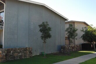 621 S Shelton St, Unit C in Burbank, CA - Building Photo - Building Photo