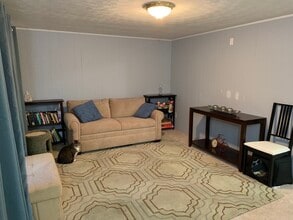 11A Everett Ave in Shrewsbury, MA - Building Photo - Building Photo
