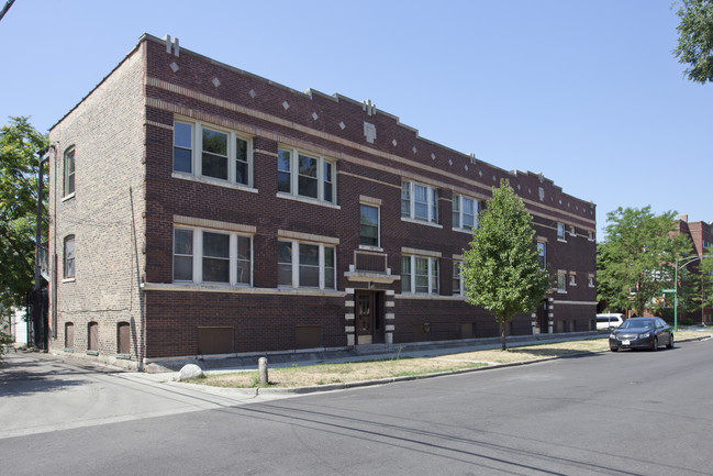 1017 W 77th St in Chicago, IL - Building Photo - Building Photo