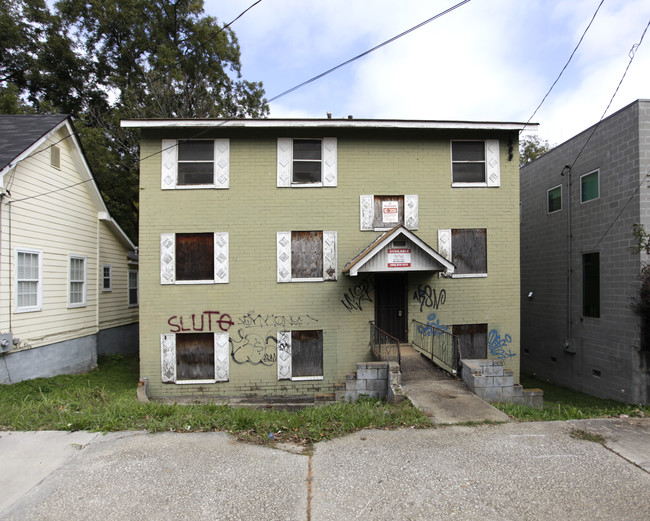 610 Irwin St in Atlanta, GA - Foto de edificio - Building Photo