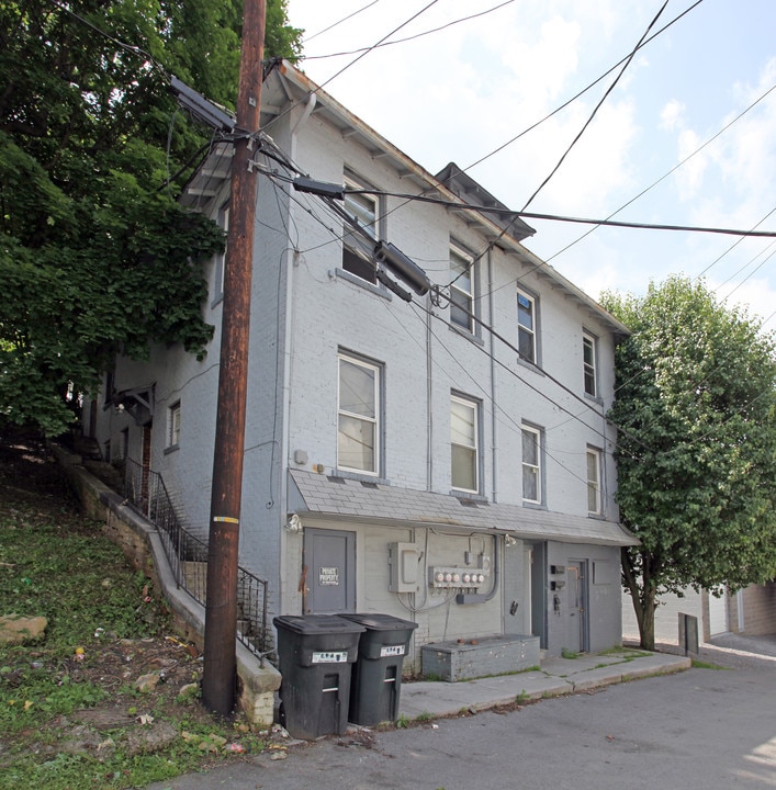 Dalewood Apartments in Bluefield, WV - Building Photo