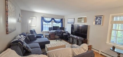 36 Washington Pl E in White Plains, NY - Building Photo - Building Photo