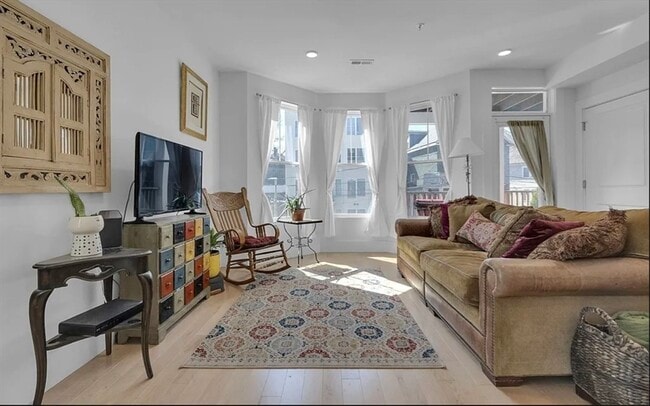property at 41 Woodville St