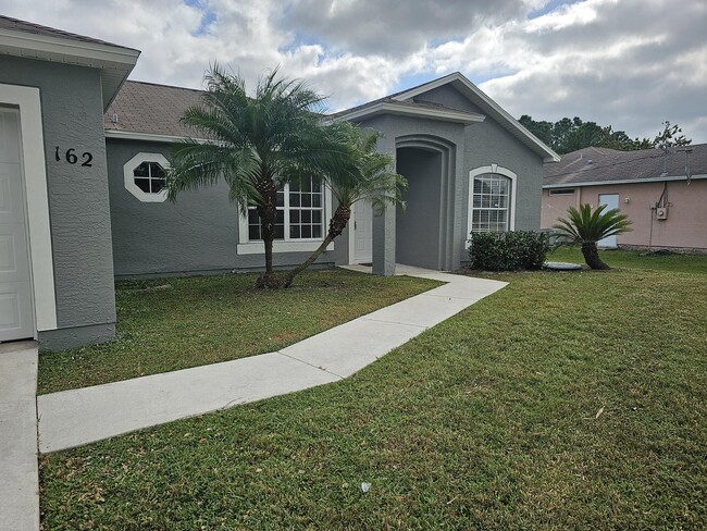 162 SW Grimaldo Terrace in Port St. Lucie, FL - Building Photo - Building Photo