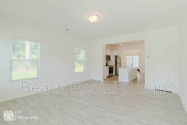 122 Crescent Wy in Little River, SC - Building Photo - Building Photo