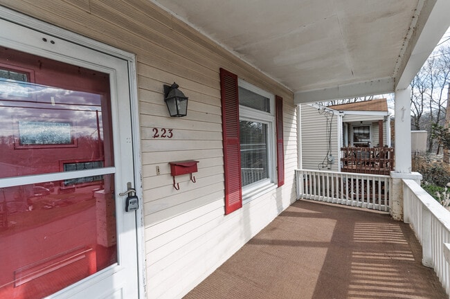 223 E Pennview St in Pittsburgh, PA - Building Photo - Building Photo