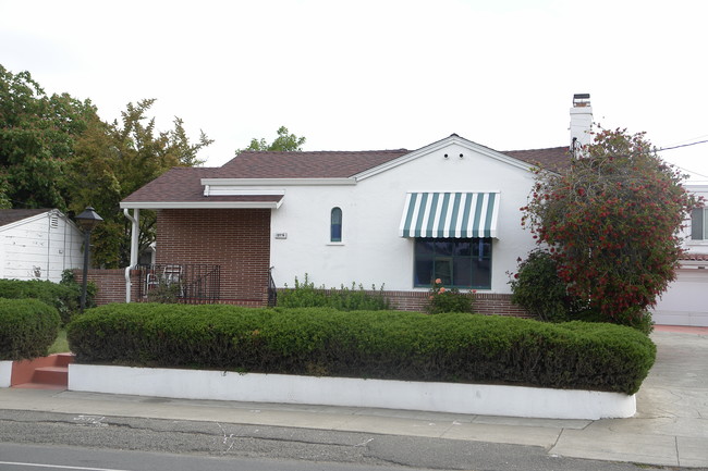 20774 Meekland in Hayward, CA - Foto de edificio - Building Photo