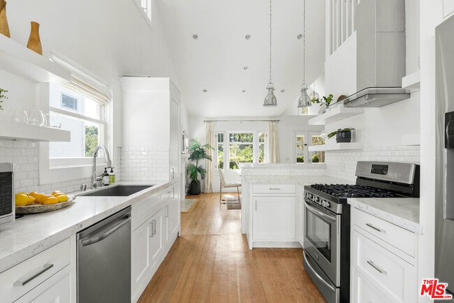 511 Marine St in Santa Monica, CA - Building Photo - Building Photo