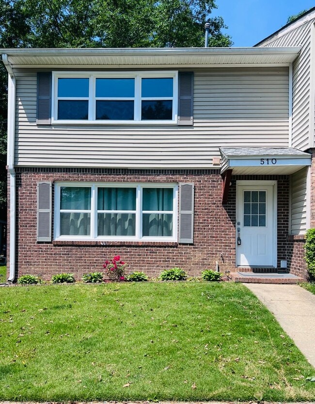 property at 510 Oak Meadow Ln