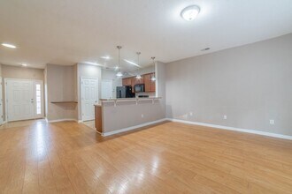 750 Canyon Oak Loop in Richmond Hill, GA - Building Photo - Building Photo