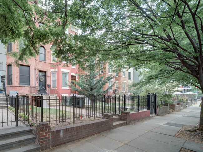 property at 1022 Park Rd NW