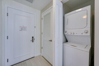 1780 Polk St, Unit ID1351997P in Hollywood, FL - Building Photo - Building Photo