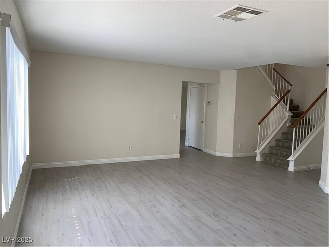6512 Hayden Peak Ln in Las Vegas, NV - Building Photo - Building Photo