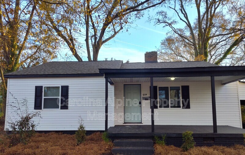 604 Park Ave in Shelby, NC - Building Photo