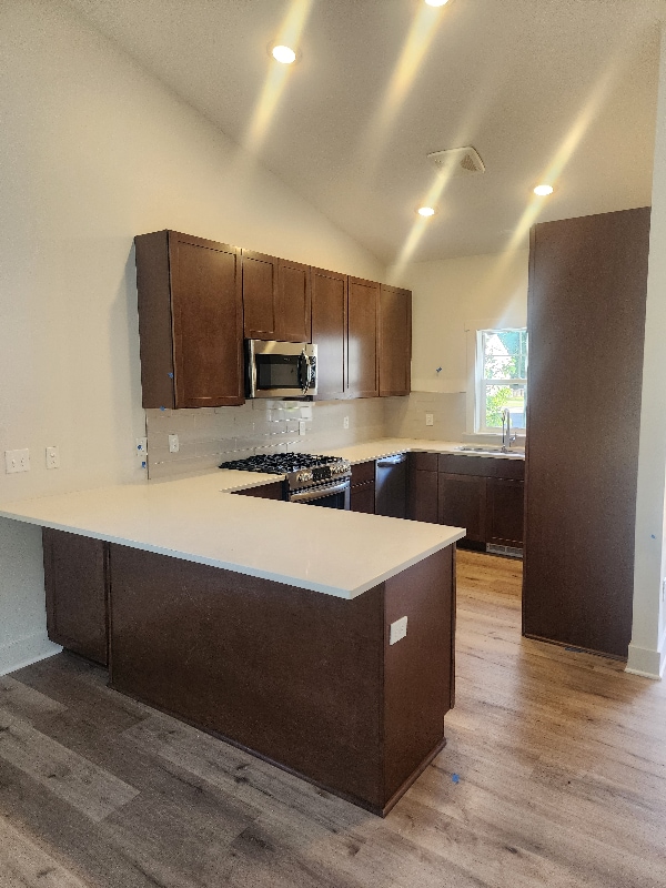 1542 Simsbury St in Traverse City, MI - Building Photo - Building Photo