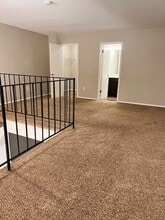 1043 Scarborough Ct in Chesterton, IN - Building Photo - Building Photo