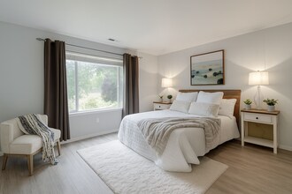 5175 NE Schoeler Cir in Hillsboro, OR - Building Photo - Building Photo