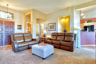 1195 Cam Diestro in Oro Valley, AZ - Building Photo - Building Photo