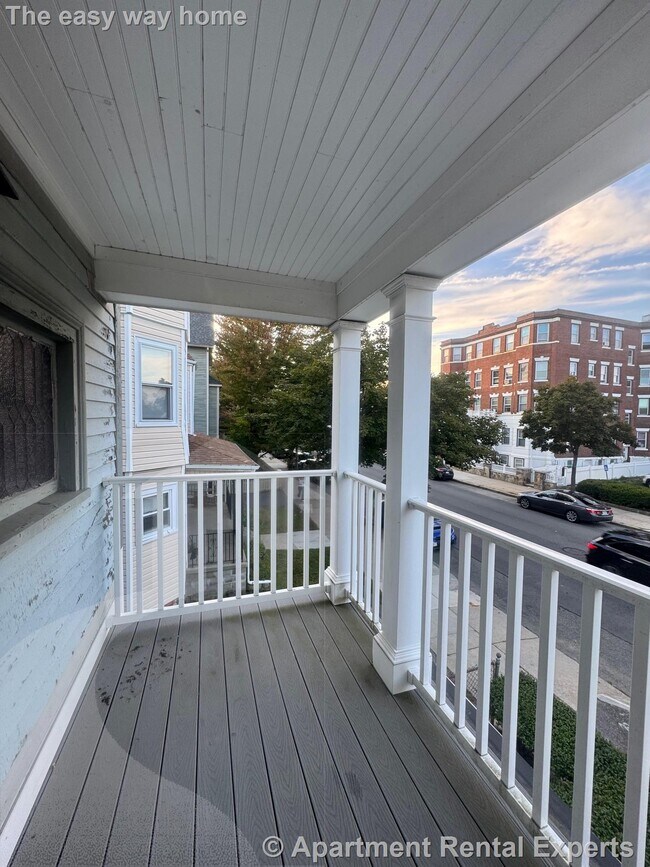 106 Highland Ave in Somerville, MA - Building Photo - Building Photo