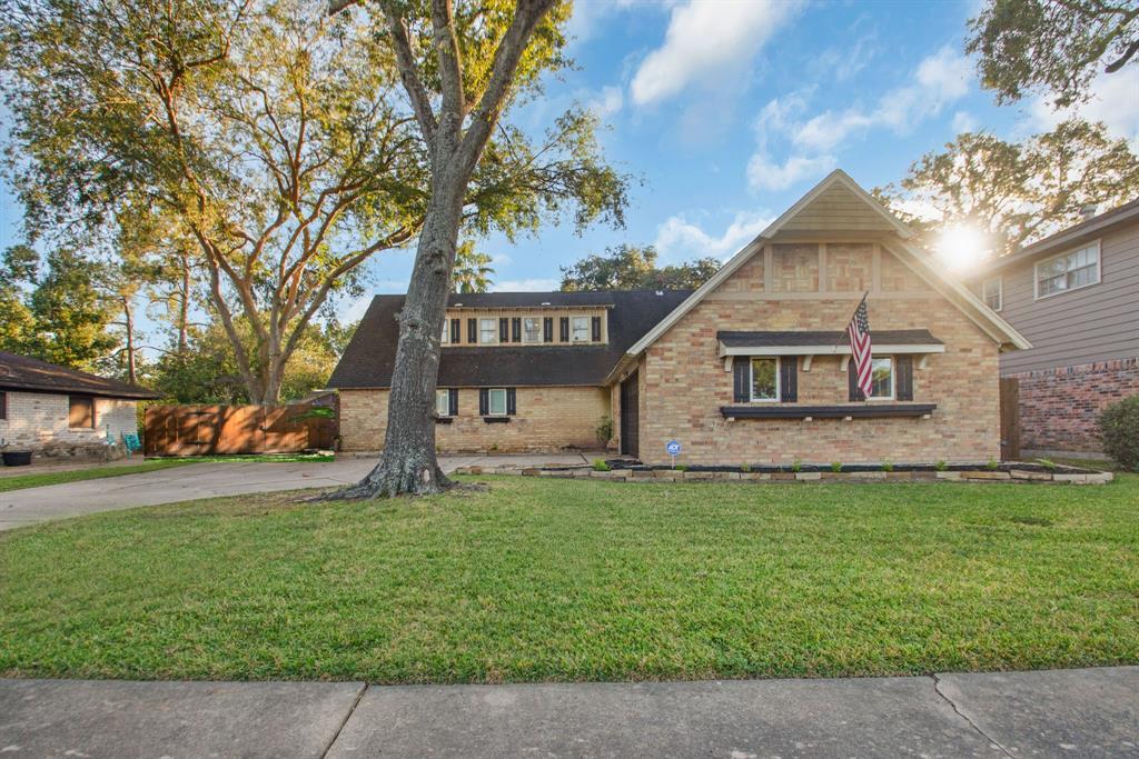 15402 Penn Hills Ln in Houston, TX - Building Photo