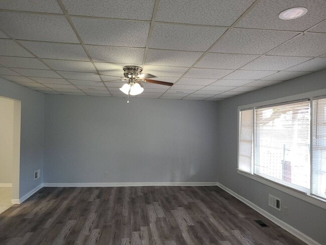 601 Seale Rd in Phenix City, AL - Foto de edificio - Building Photo