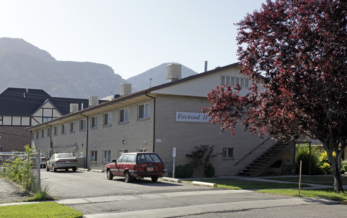 Foxwood Apartments in Provo, UT - Building Photo